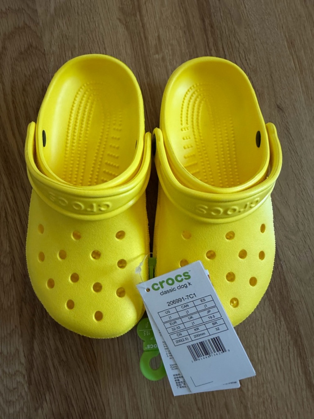 CROCS Classic Clog Kids in Yellow
